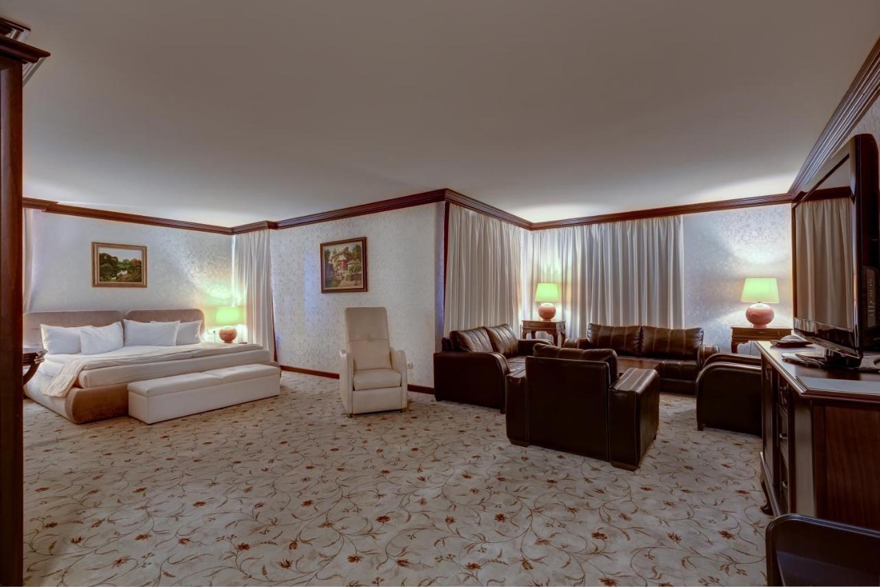 Shiroka Laka Hotel エクステリア 写真