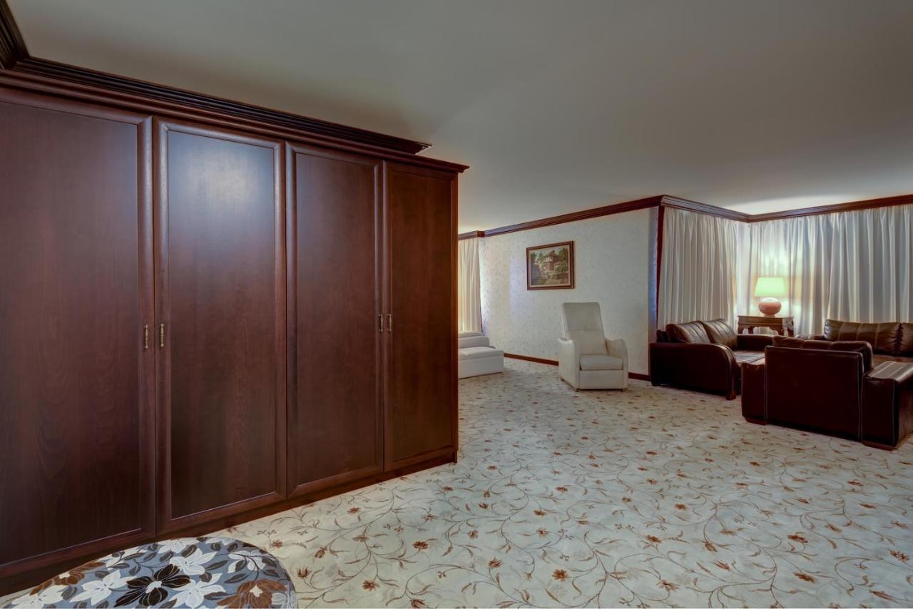 Shiroka Laka Hotel エクステリア 写真